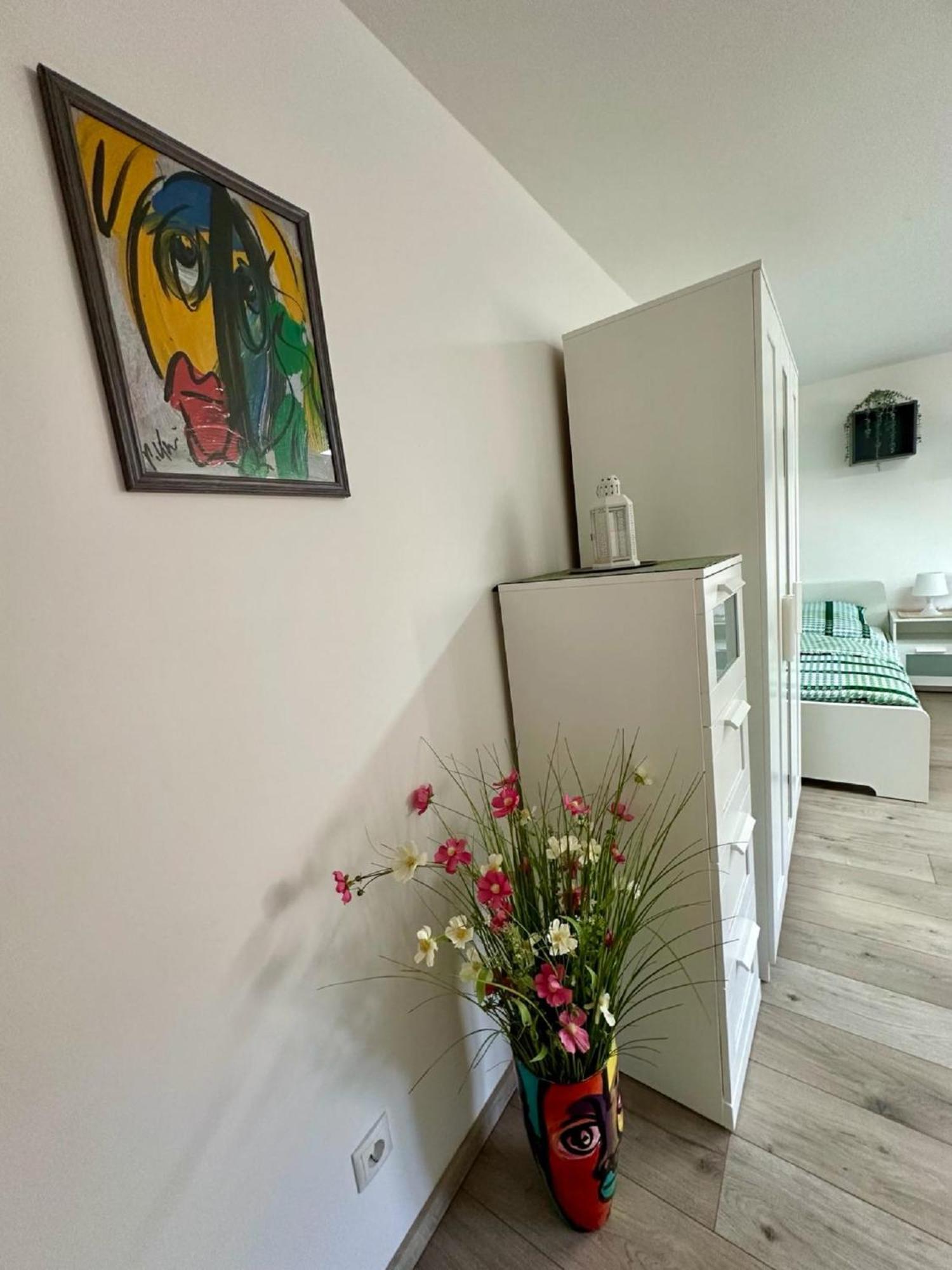 Goja Apartment *